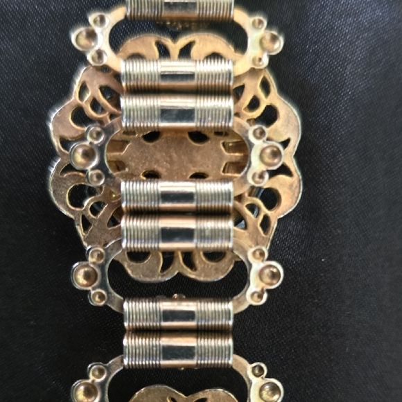 Elegant Gold and Black Women's Bracelet - Picture 6 of 9